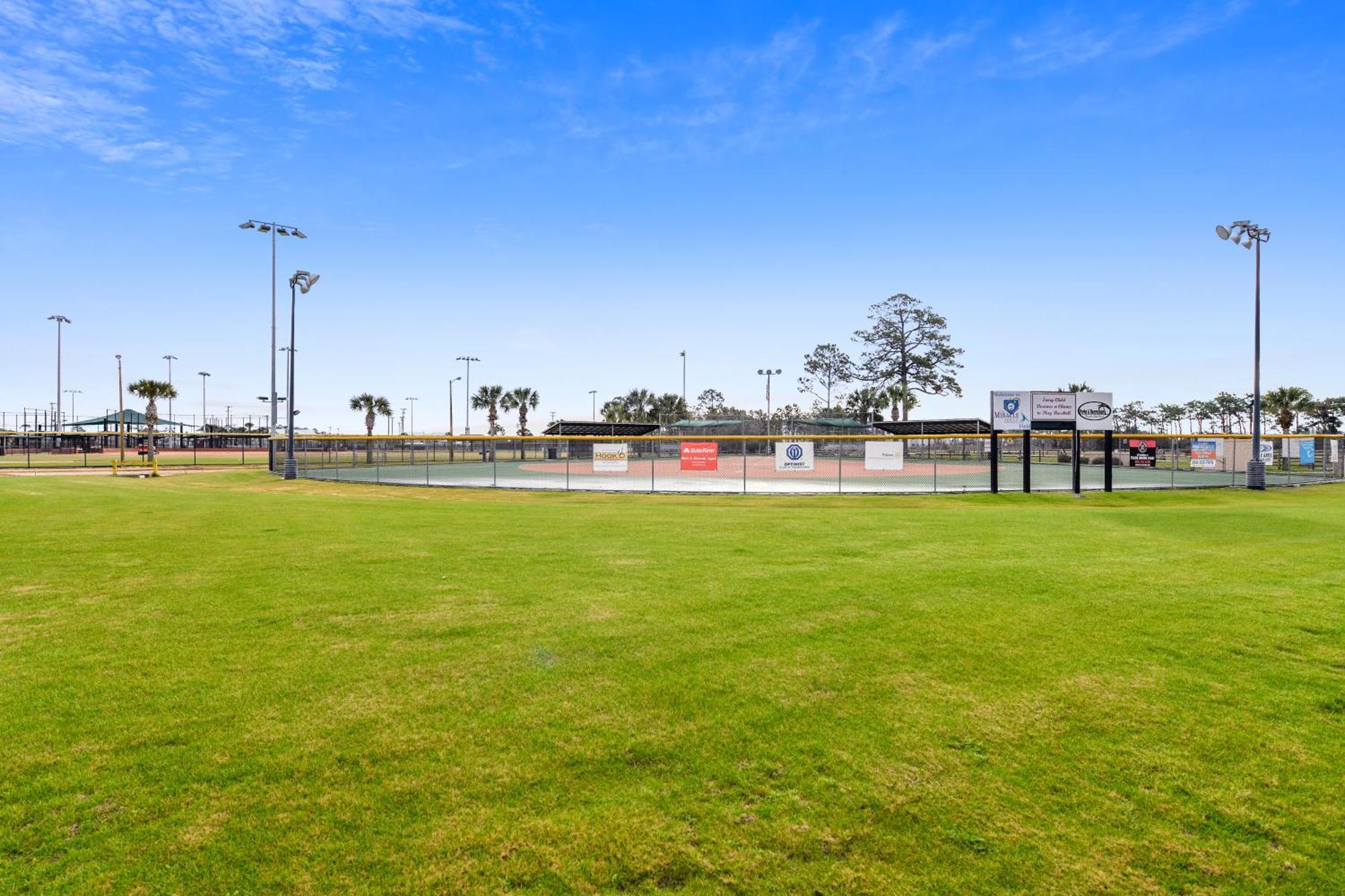 Gone Coastal - Tidewater Beach Resort #2410 By Book That Condo Panama City Beach Ngoại thất bức ảnh